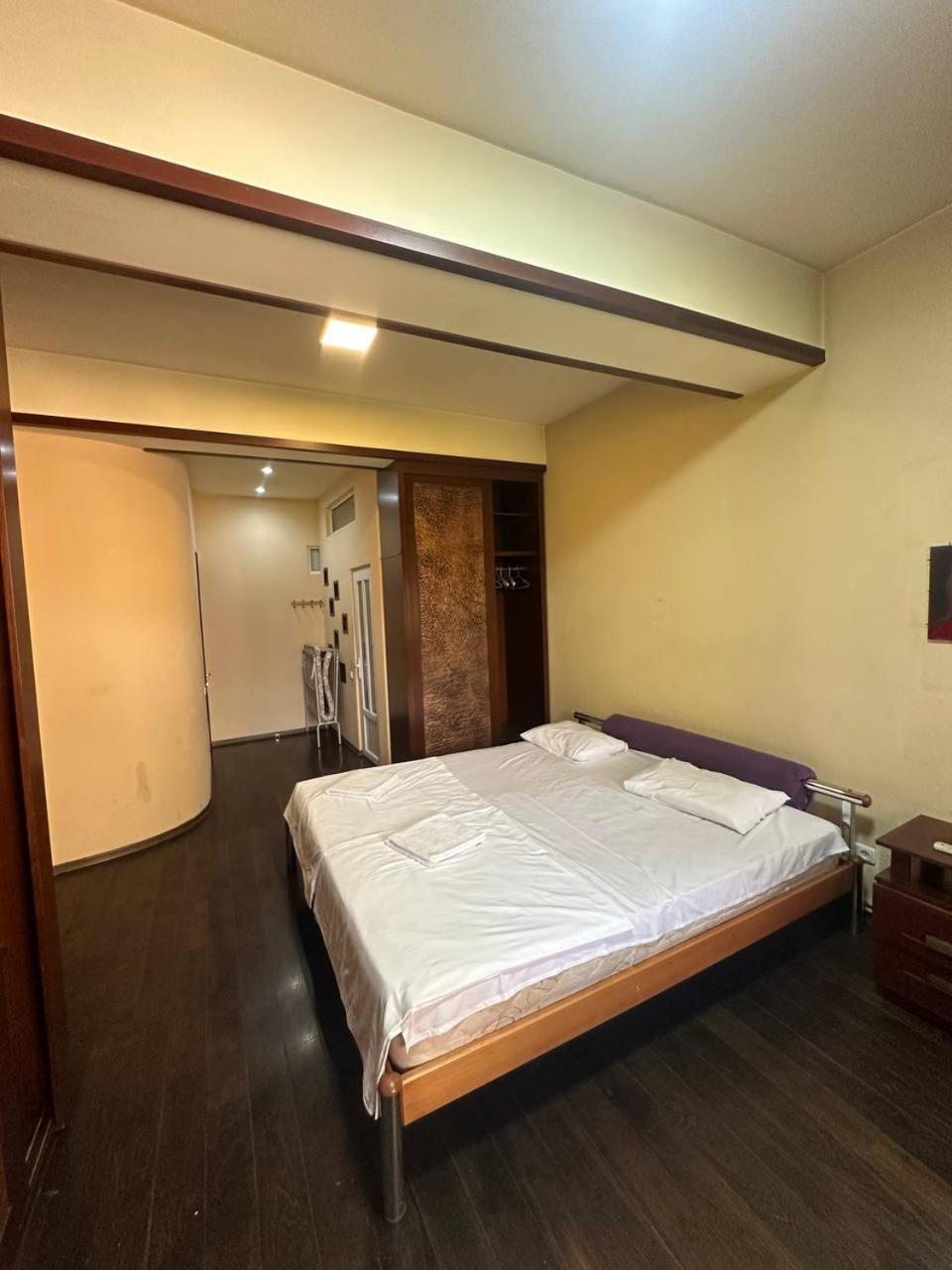יירבאן Hotel Costa מראה חיצוני תמונה