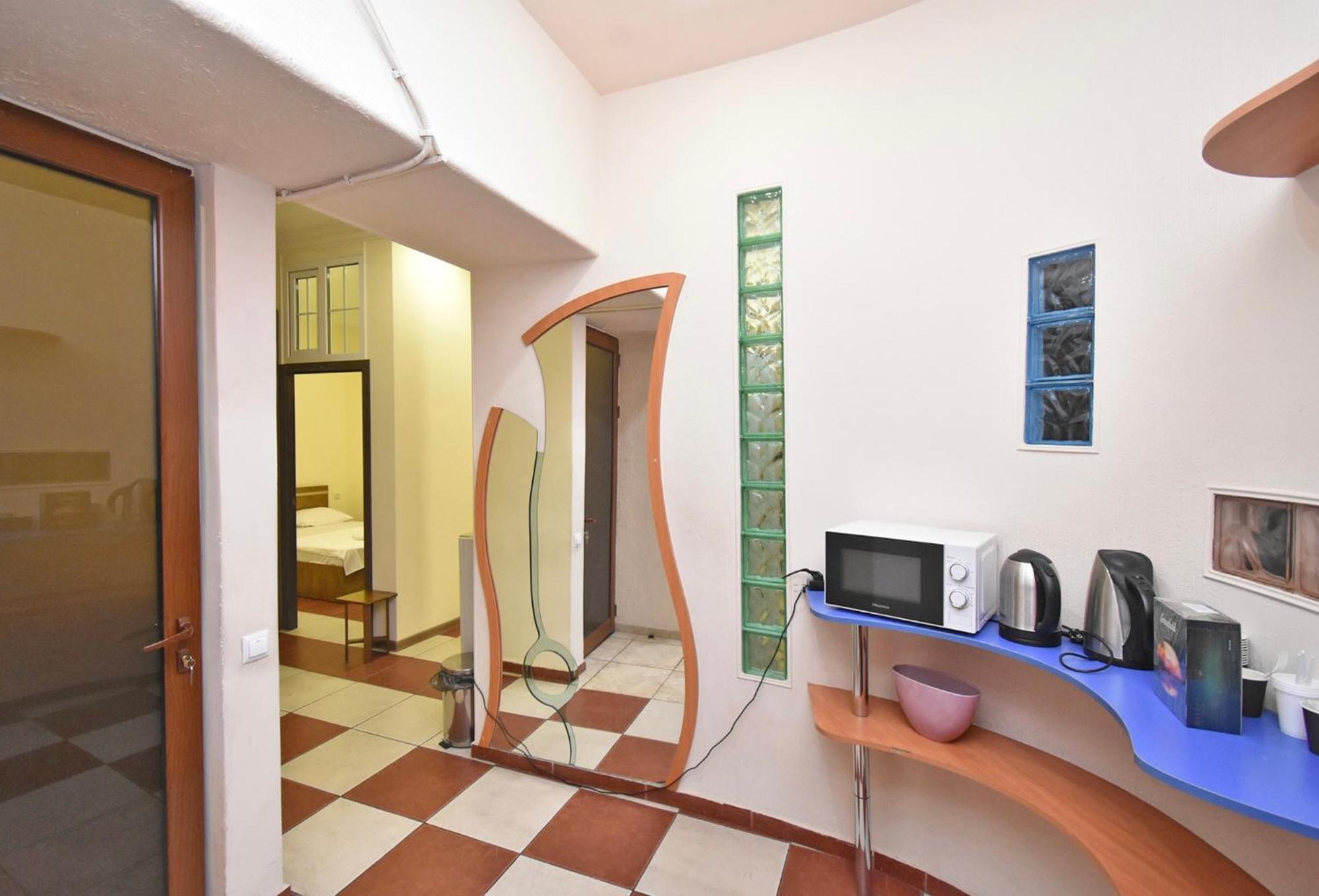 יירבאן Hotel Costa מראה חיצוני תמונה