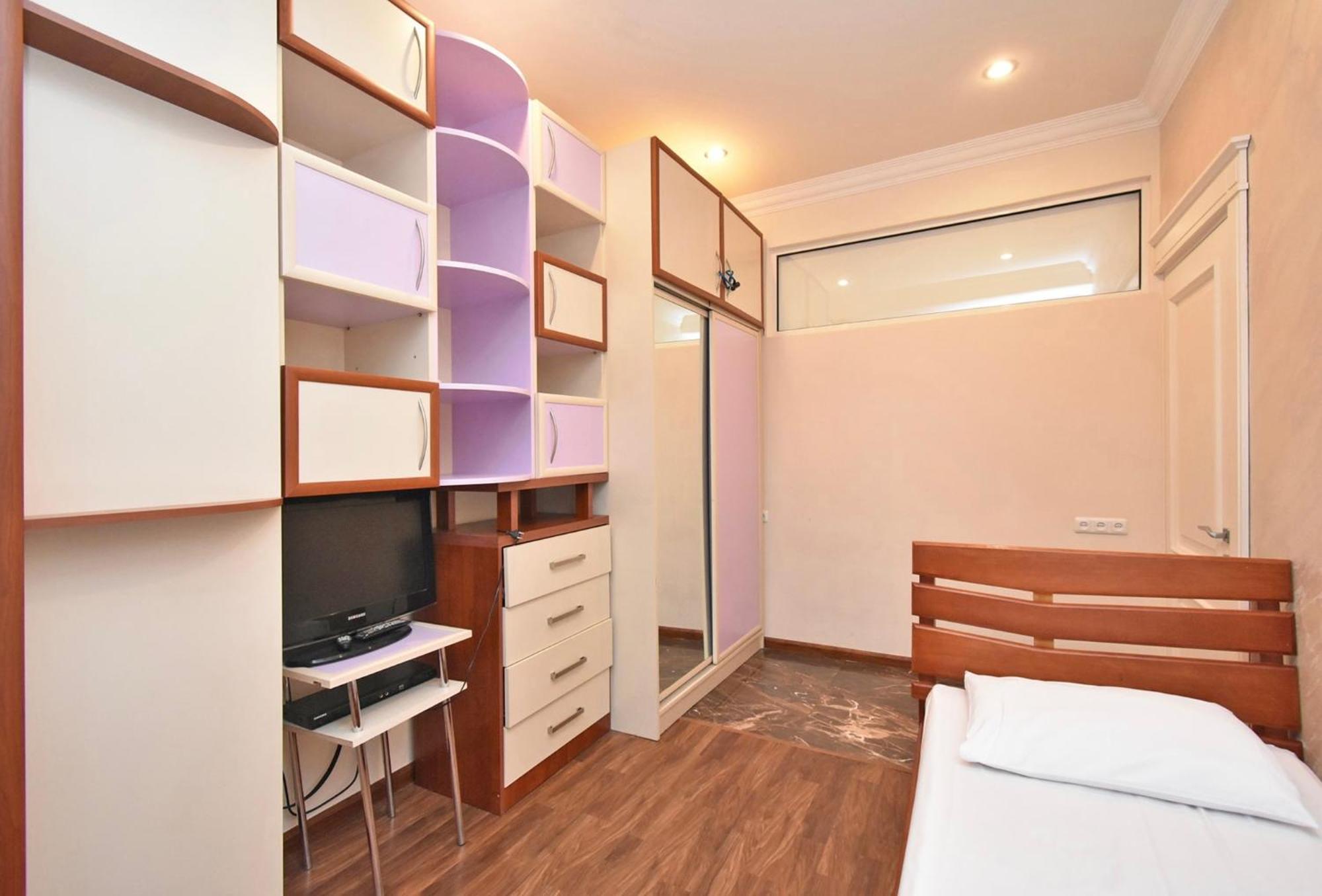 יירבאן Hotel Costa מראה חיצוני תמונה