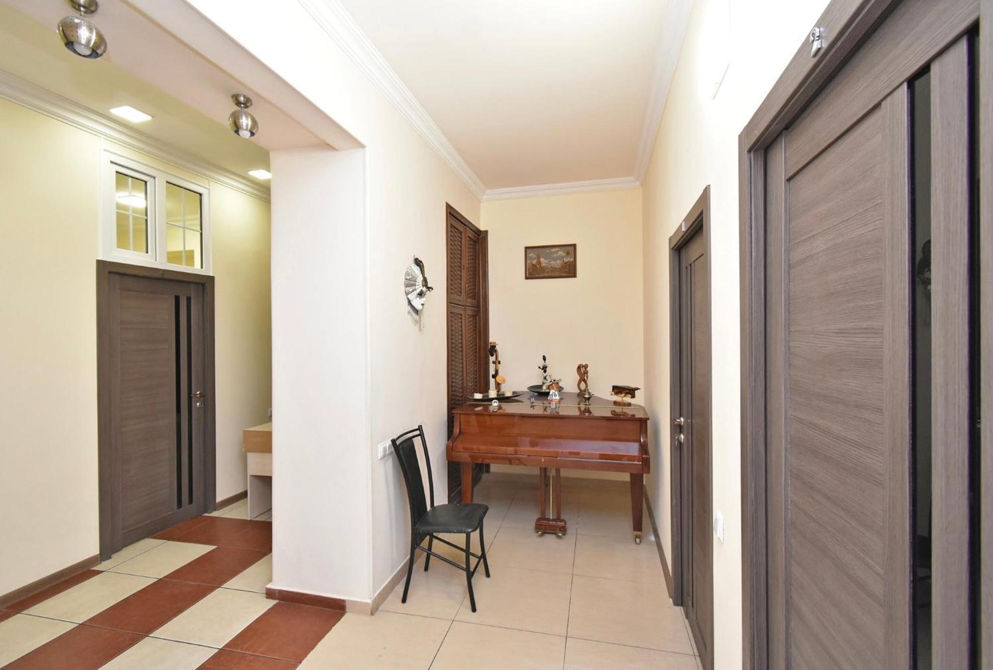 יירבאן Hotel Costa מראה חיצוני תמונה