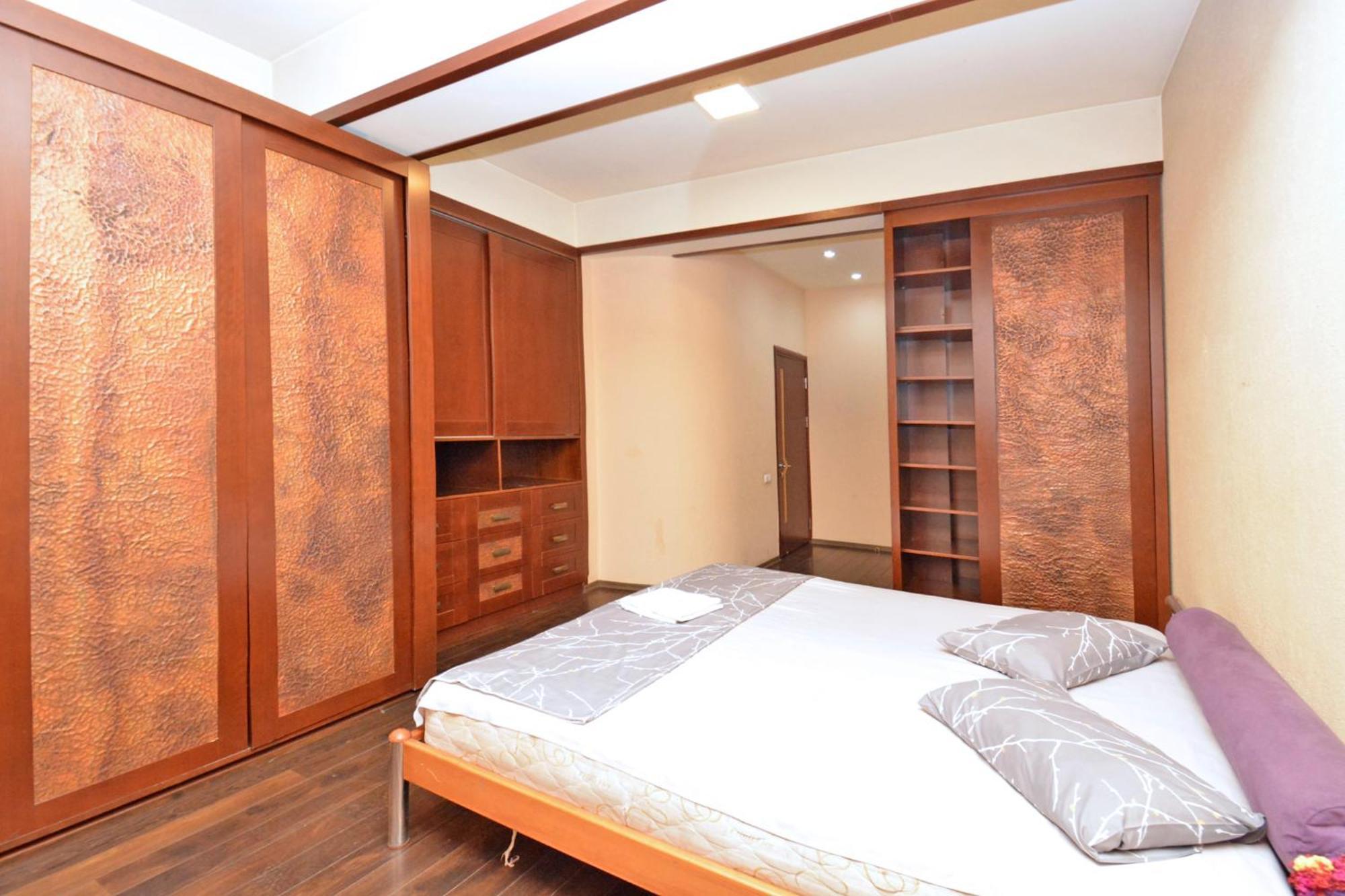 יירבאן Hotel Costa מראה חיצוני תמונה