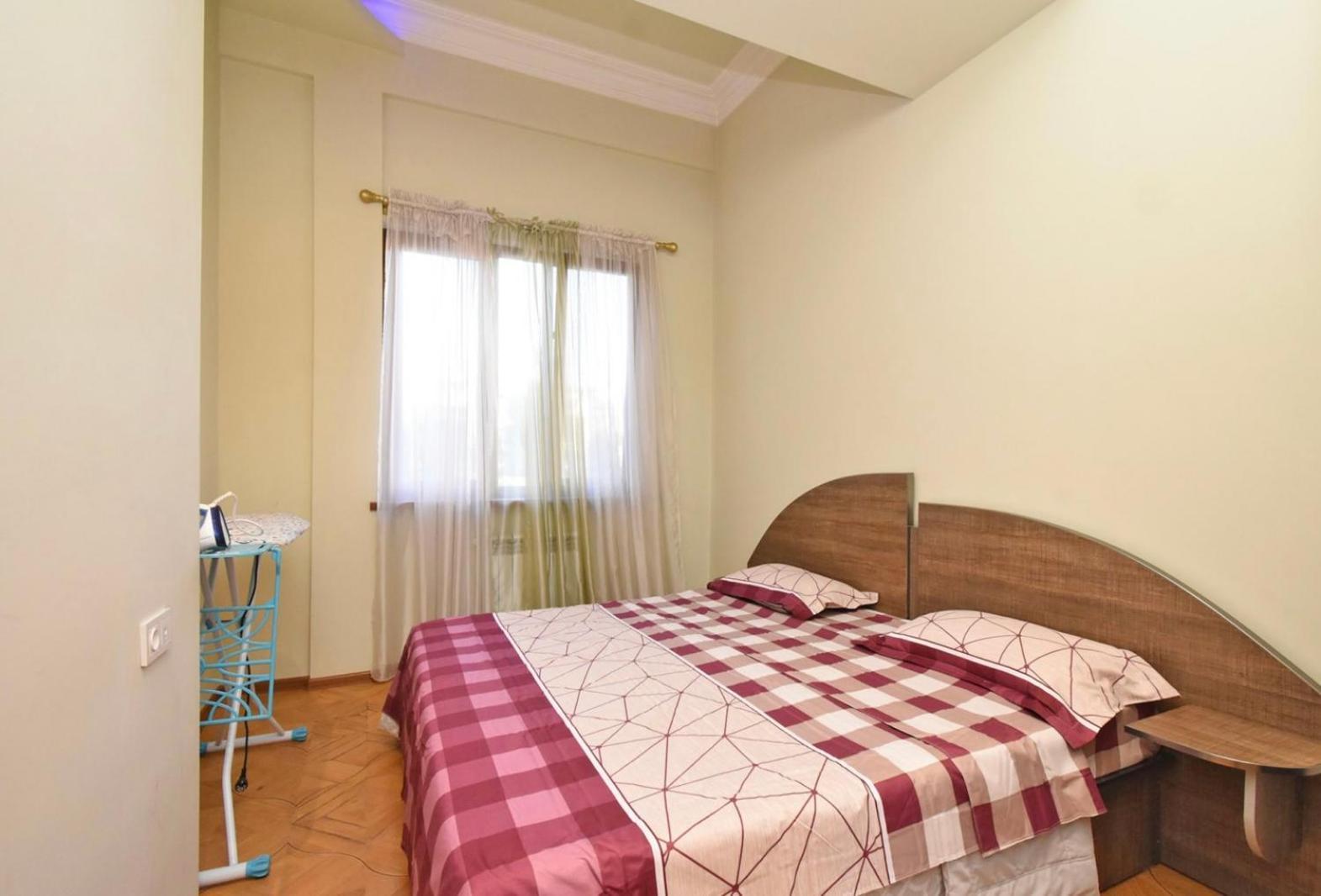 יירבאן Hotel Costa מראה חיצוני תמונה