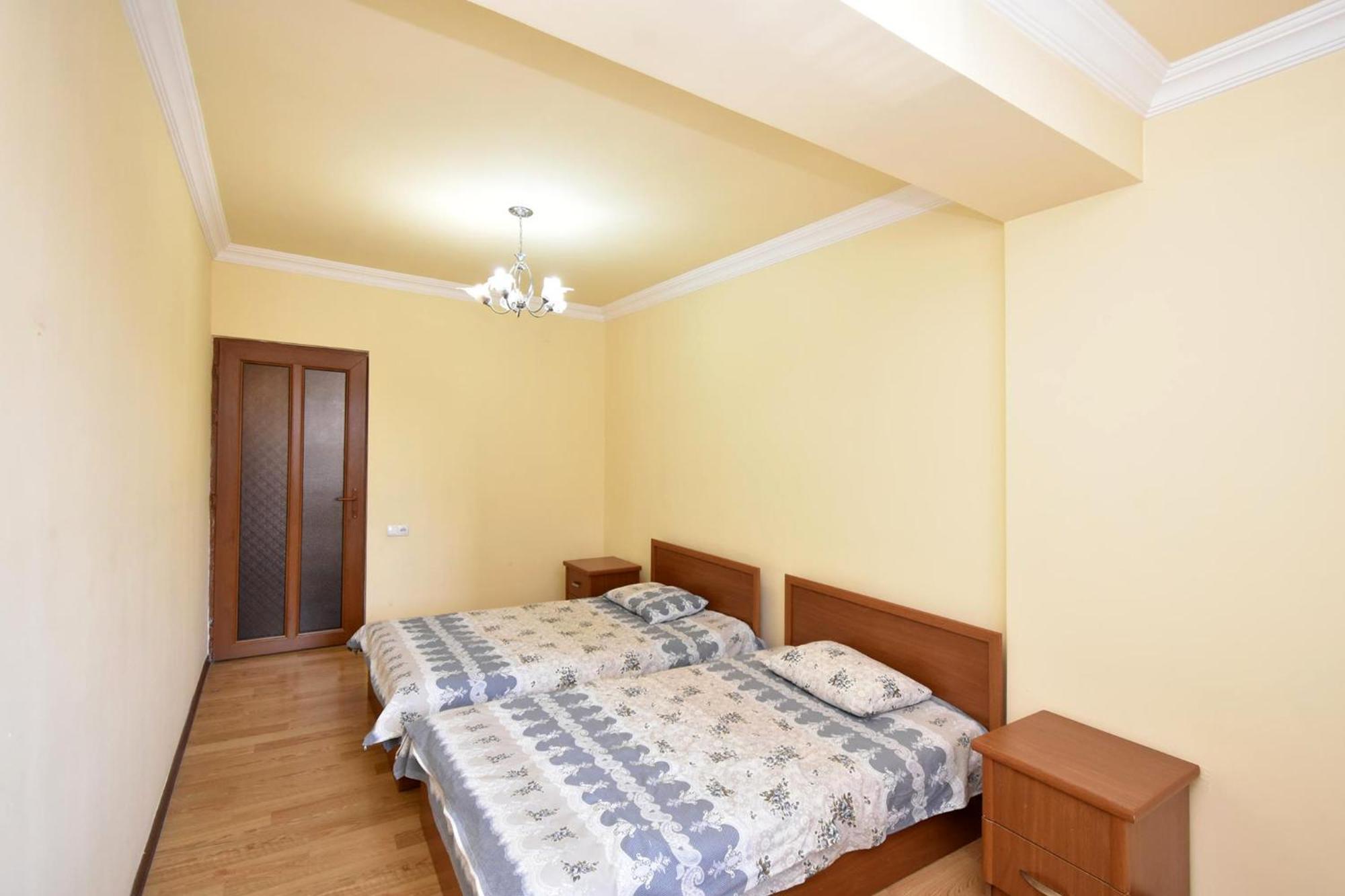 יירבאן Hotel Costa מראה חיצוני תמונה